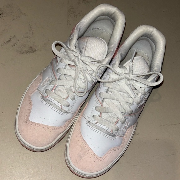 Baby pink new balance 550 size 6Y - Picture 2 of 3